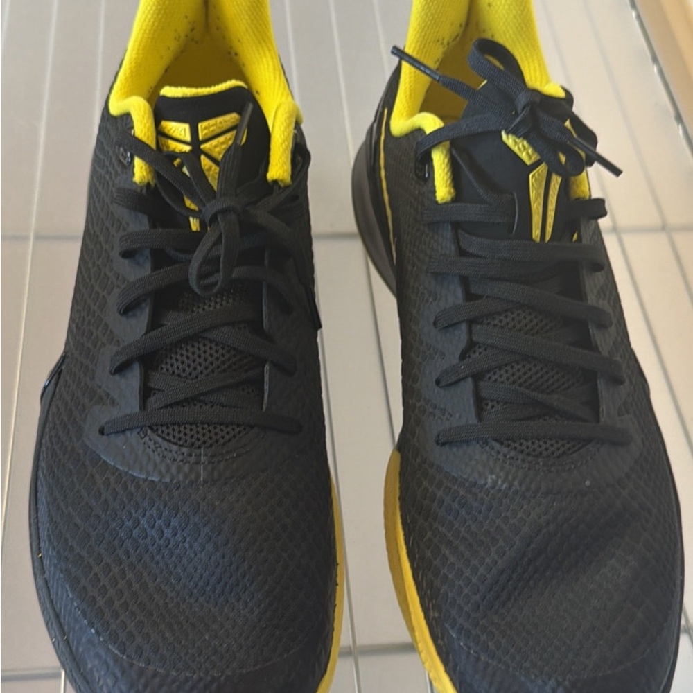 Nike Black and Yellow Athletic Shoes